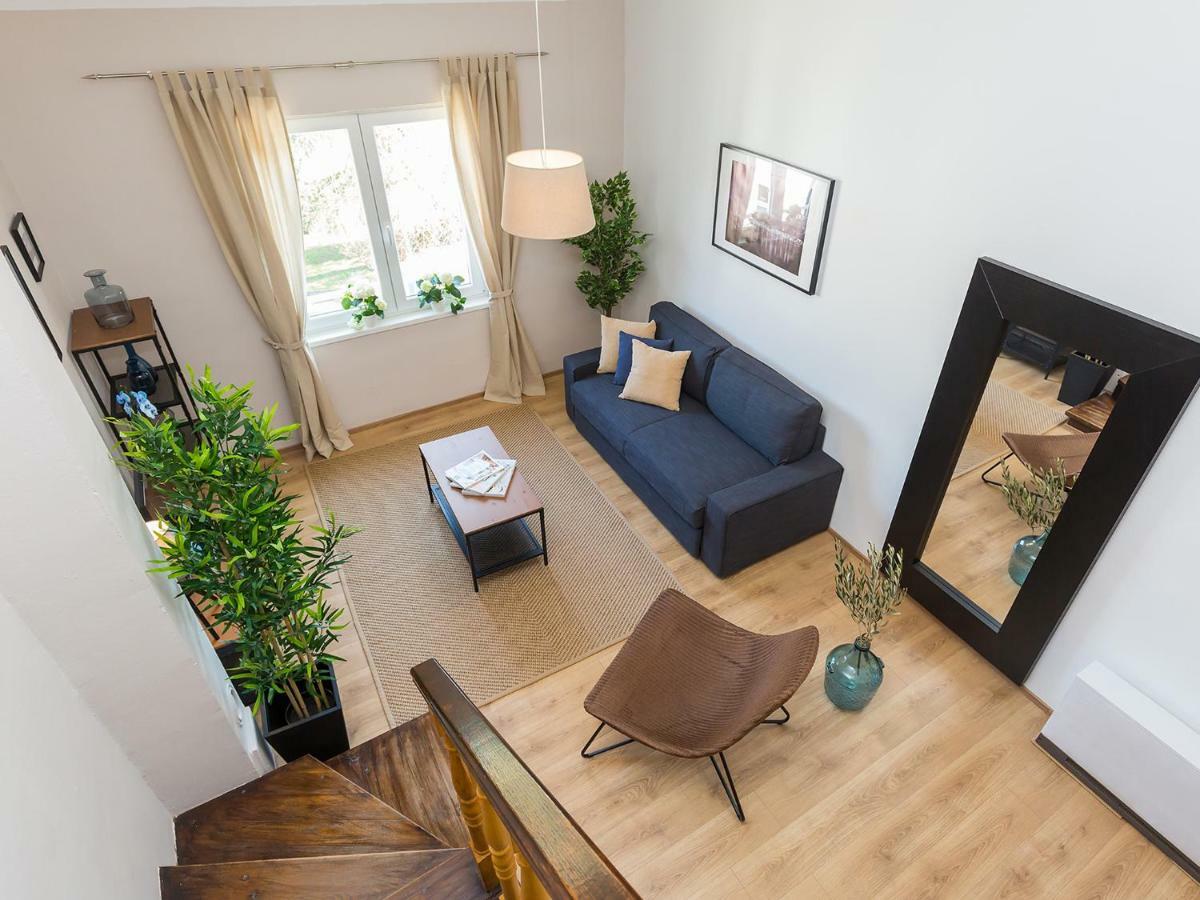 New City Center Design Apartment Porec Exterior photo